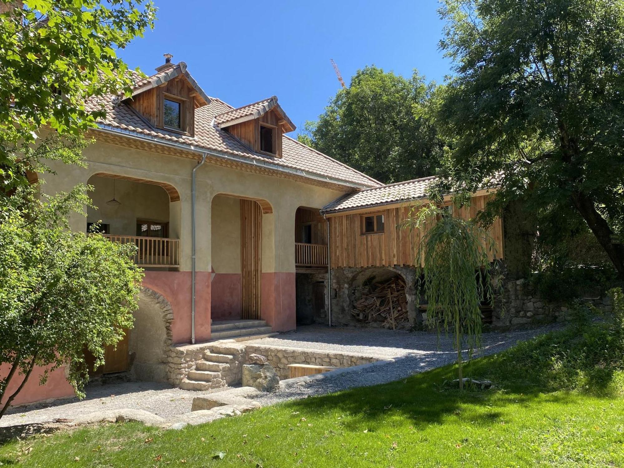 Les Cabanes Du Dauphine Et Logis A La Ferme Gap Zimmer foto